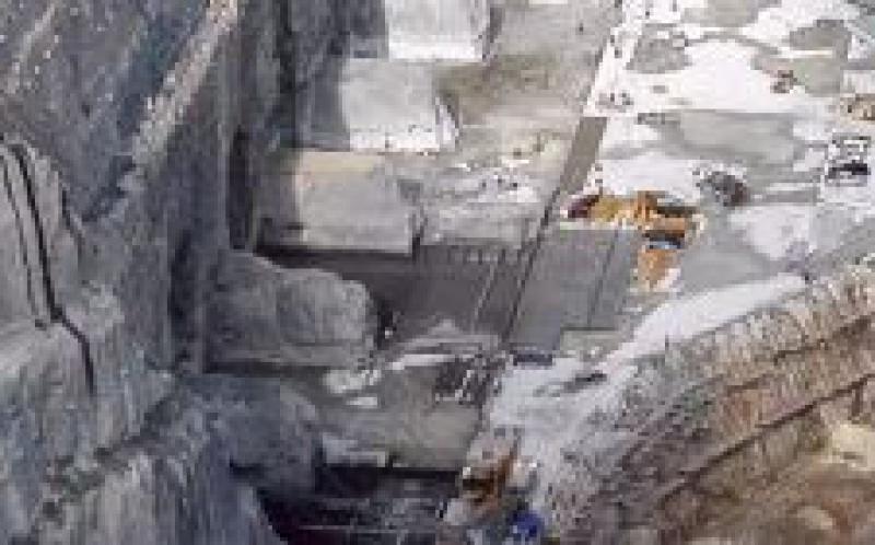 烏東德水電站右岸地下電站首個(gè)主體工程移交