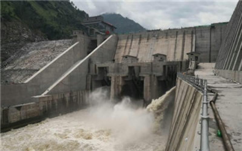 巴基斯坦在建最大水電項(xiàng)目進(jìn)水口底泄水閘門開啟