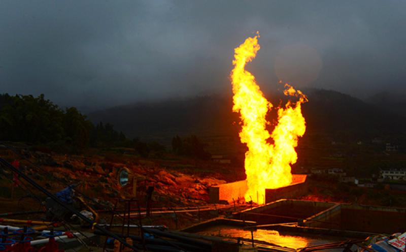 永川聯(lián)手中石化共商頁(yè)巖氣開發(fā)