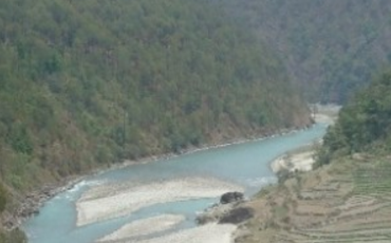 水電項目開始向當地人發行股票