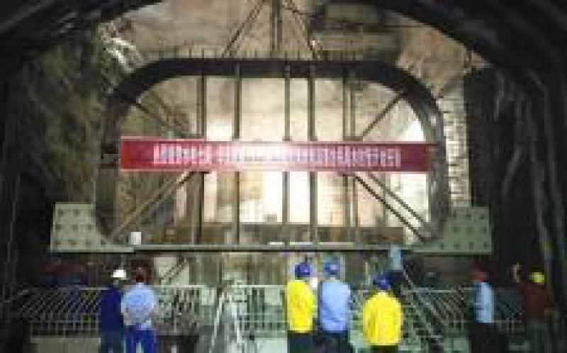 國內(nèi)首個(gè)百萬千瓦級(jí)EPC 水電項(xiàng)目尾水肘管安裝